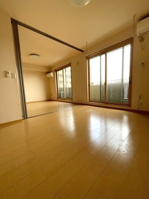 物件内観写真19　(居室)