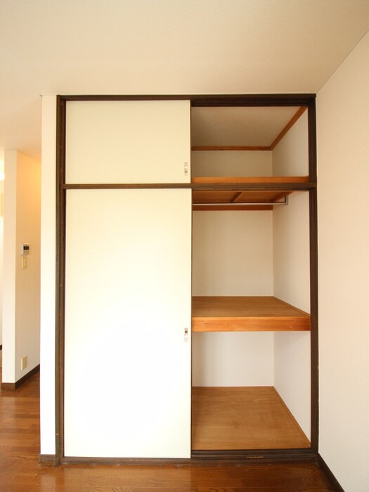 物件内観写真14　(収納)