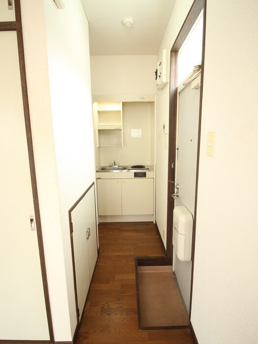 物件内観写真19　(廊下)