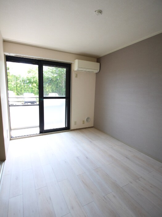 物件内観写真14　(居室)