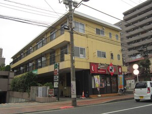 コ－ポ成川外観写真