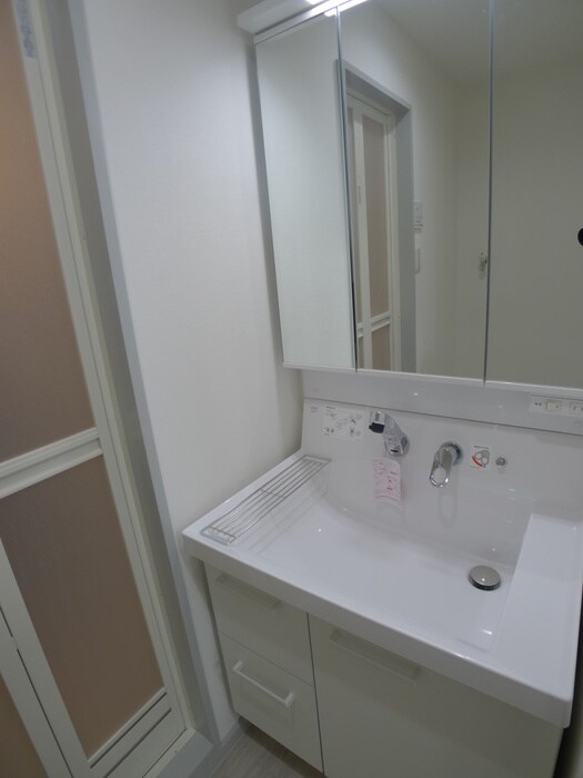 物件内観写真10　(洗面)