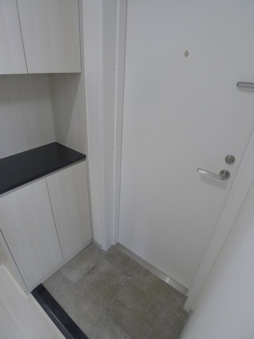 物件内観写真14　(玄関)