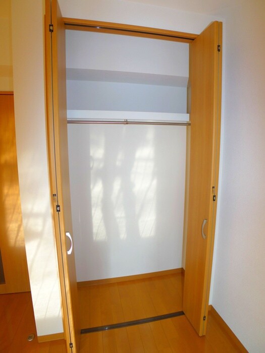 物件内観写真7　(収納)