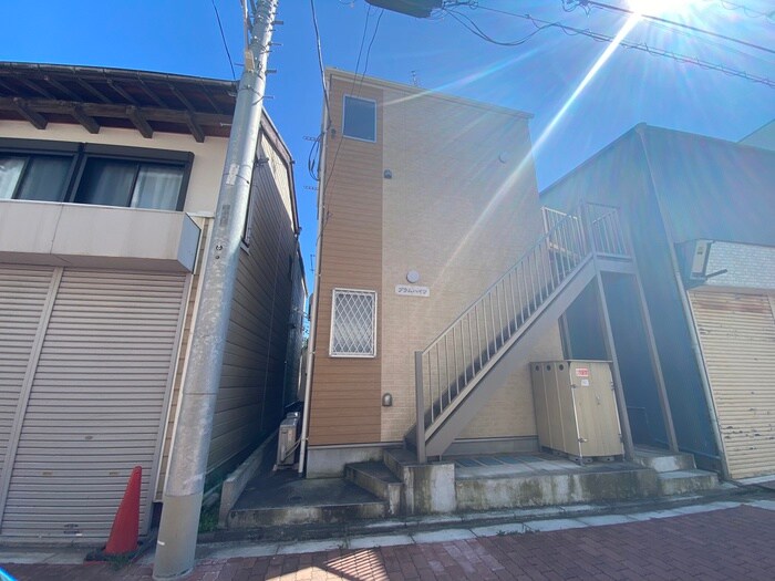 物件外観写真1　(外観写真)