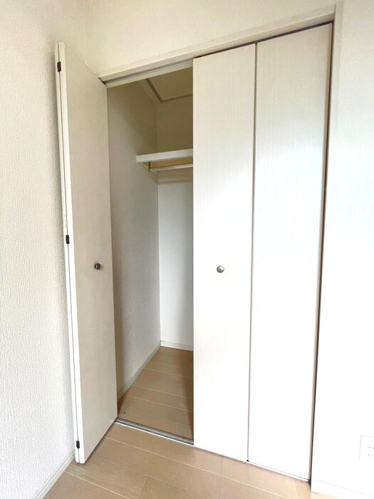 物件内観写真16　(収納)