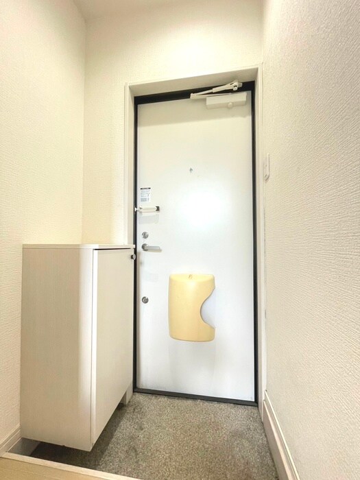 物件内観写真19　(玄関)