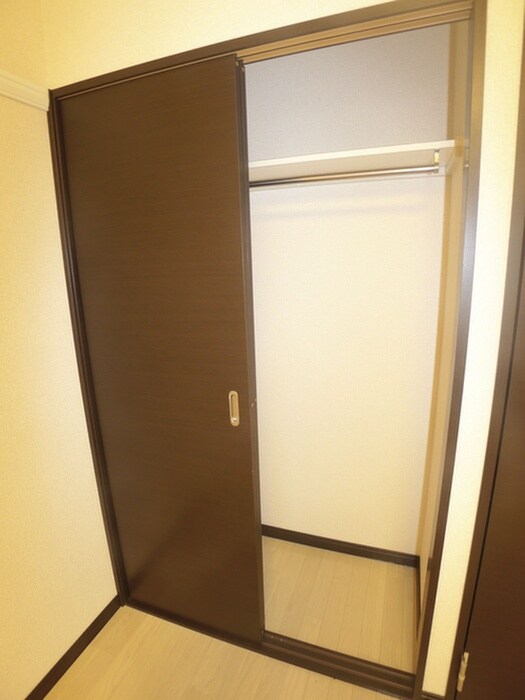 物件内観写真8　(収納)
