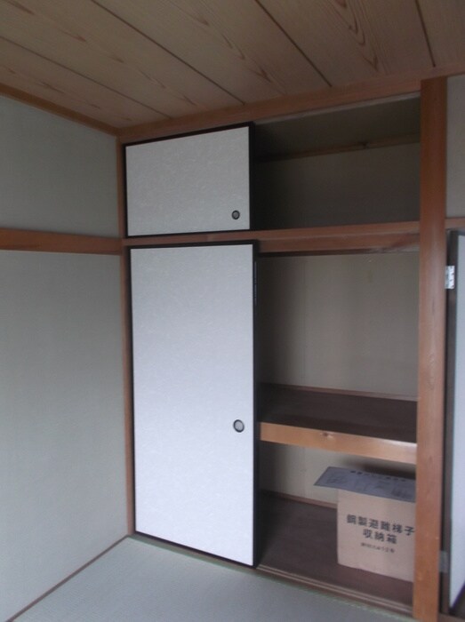 物件内観写真16　(収納)