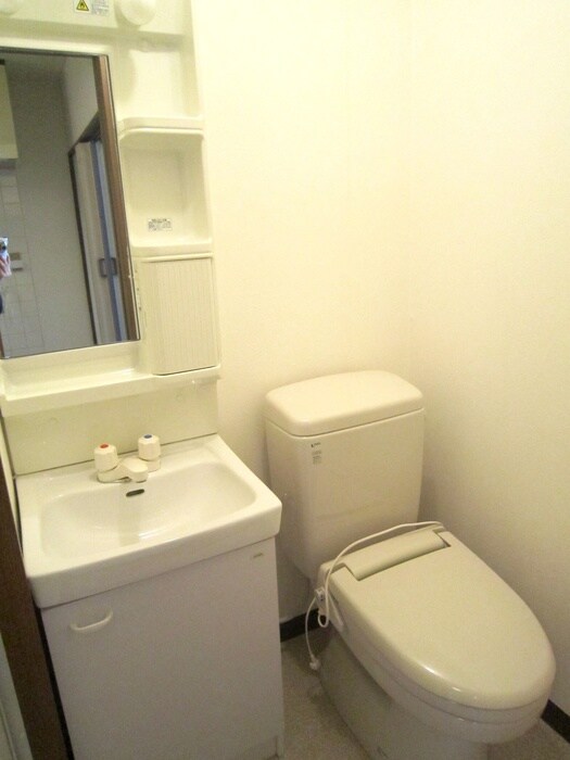 物件内観写真8　(洗面)