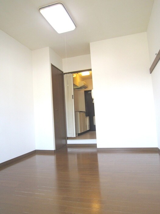 物件内観写真11　(居室)