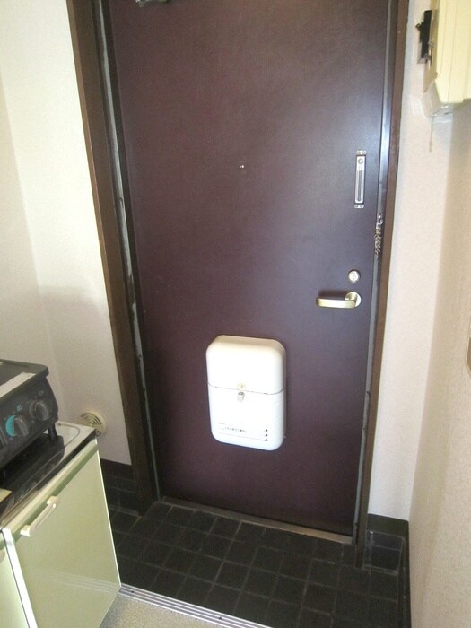 物件内観写真13　(玄関)