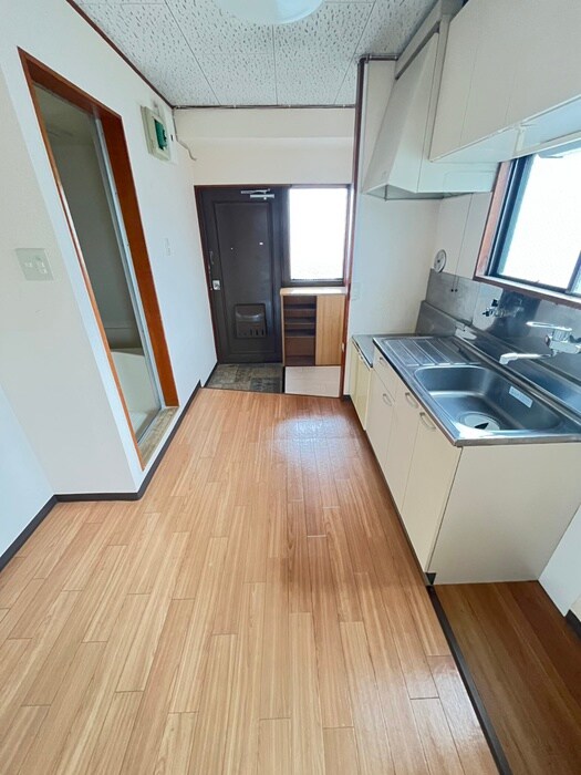 物件内観写真9　(廊下)