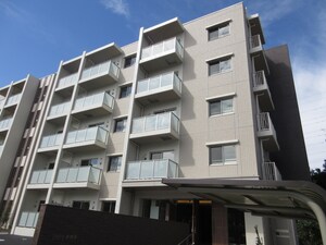 ルミエール新横浜外観写真