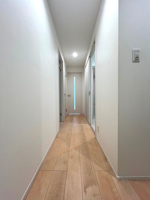 物件内観写真16　(廊下)