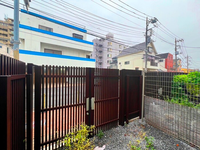 物件内観写真20　(室内からの展望)