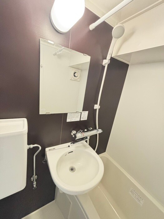 物件内観写真9　(洗面)