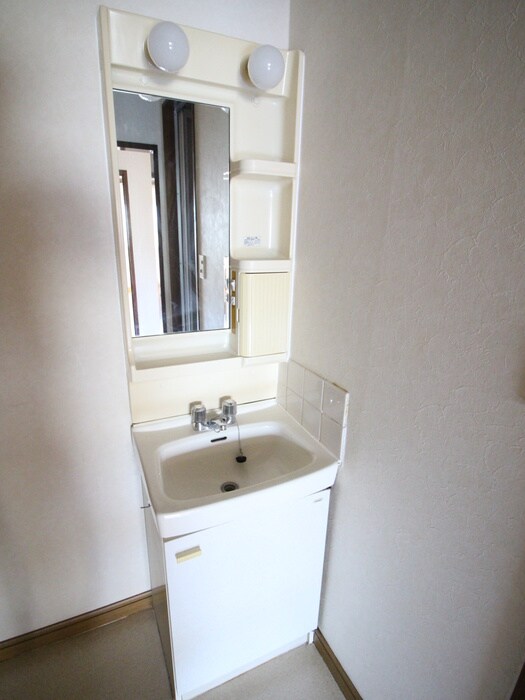 物件内観写真12　(洗面)