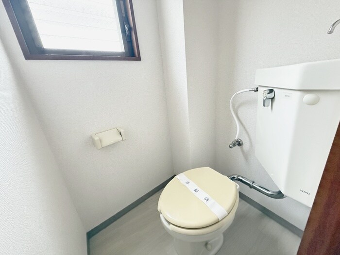 物件内観写真12　(トイレ)