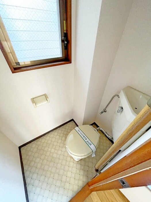 物件内観写真12　(トイレ)