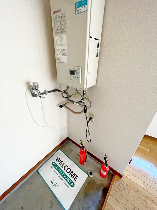 物件内観写真13　(洗濯機置場)