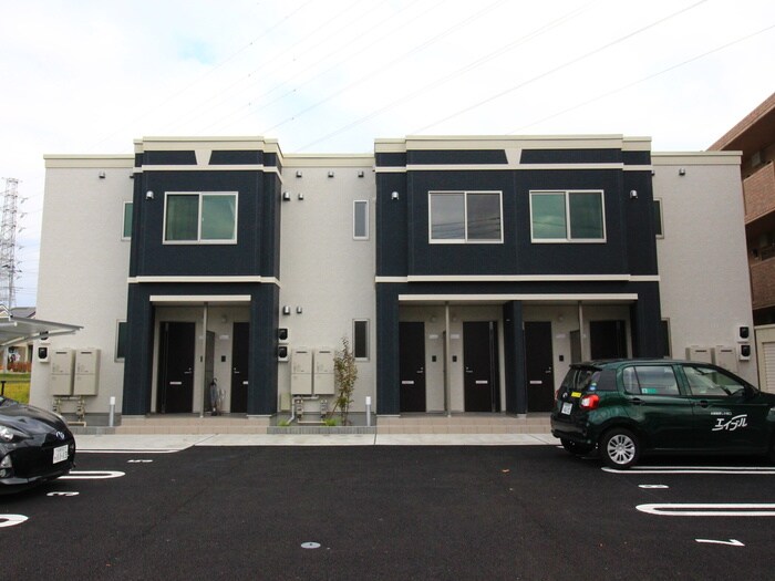 物件外観写真2　(外観写真)