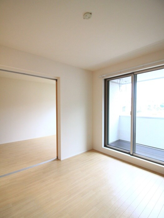 物件内観写真9　(居室)