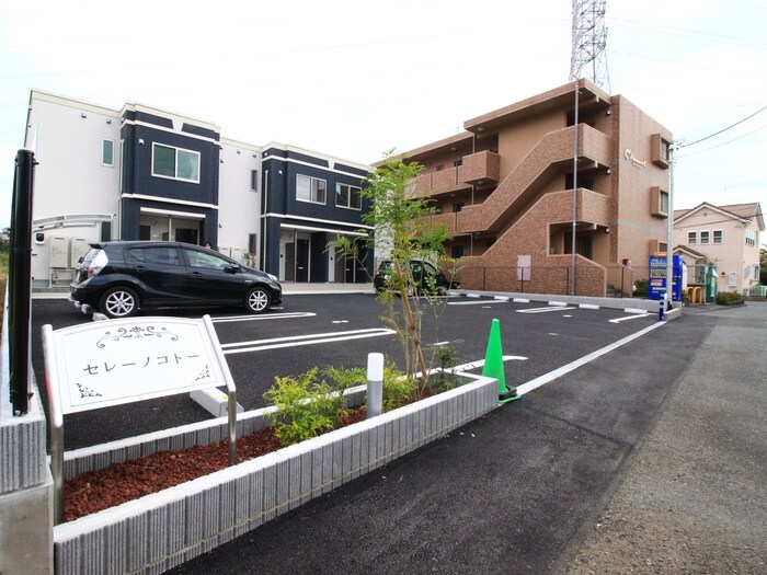 物件外観写真5　(外観写真)