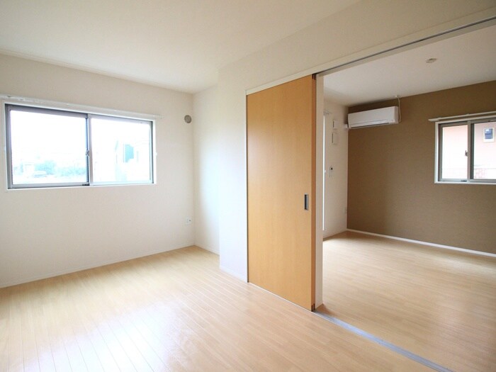 物件内観写真10　(居室)