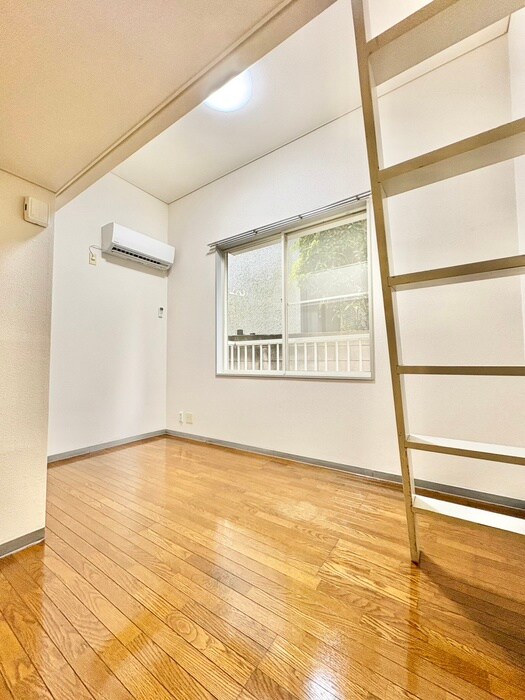 物件内観写真8　(居室)