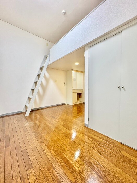 物件内観写真10　(居室)