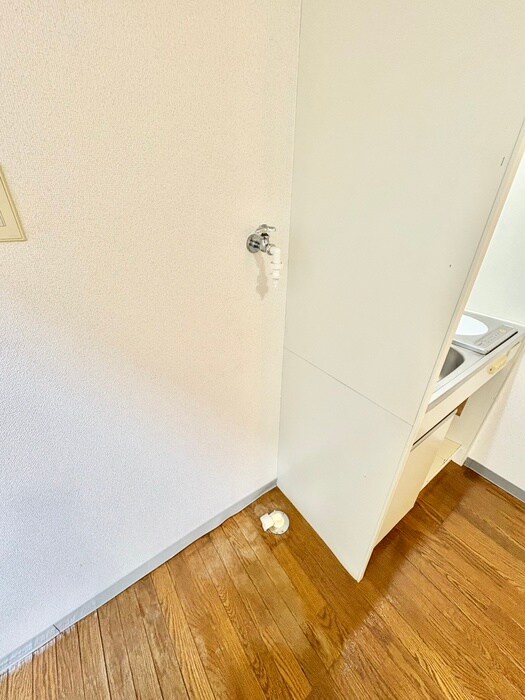 物件内観写真18　(洗濯機置場)