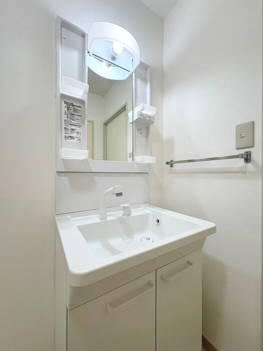 物件内観写真13　(洗面)