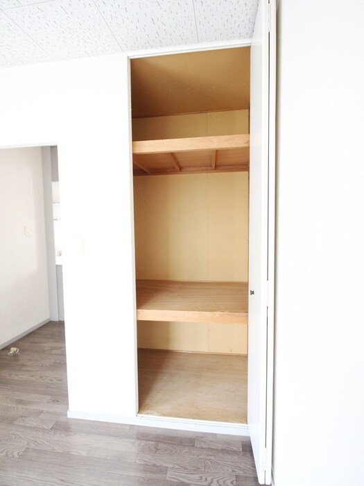 物件内観写真13　(収納)