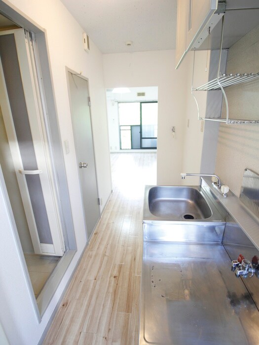 物件内観写真21　(廊下)