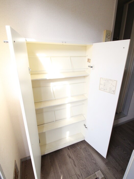 物件内観写真21　(靴箱)