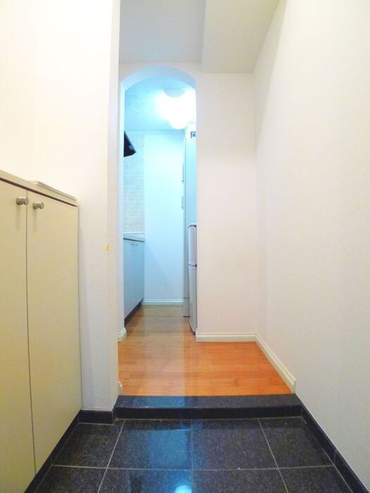 物件内観写真16　(玄関)