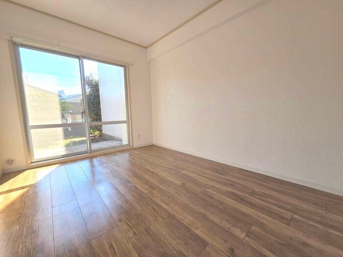 物件内観写真12　(居室)