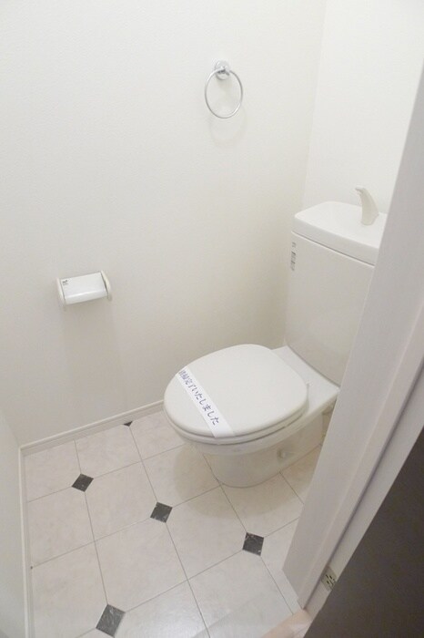 物件内観写真10　(トイレ)
