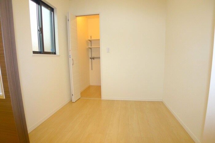 物件内観写真13　(居室)