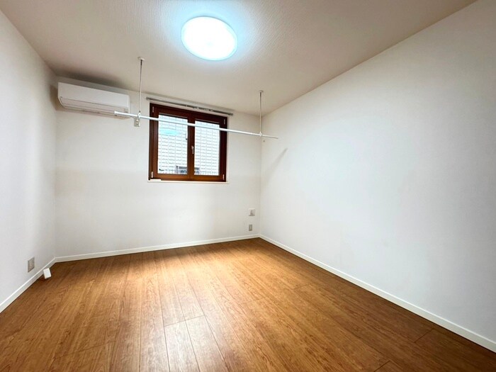 物件内観写真6　(居室)