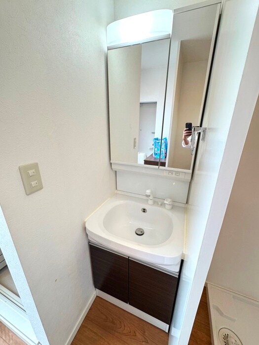 物件内観写真13　(洗面)