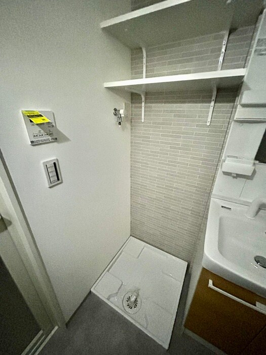 物件内観写真11　(洗濯機置場)