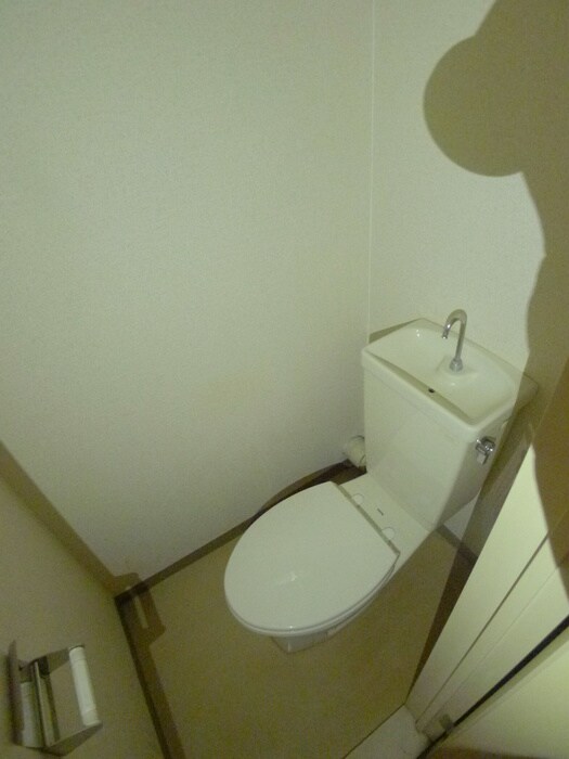 物件内観写真15　(トイレ)