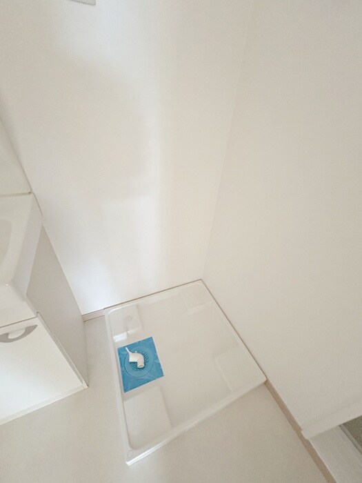 物件内観写真13　(洗濯機置場)