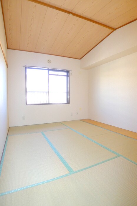 物件内観写真6　(居室)