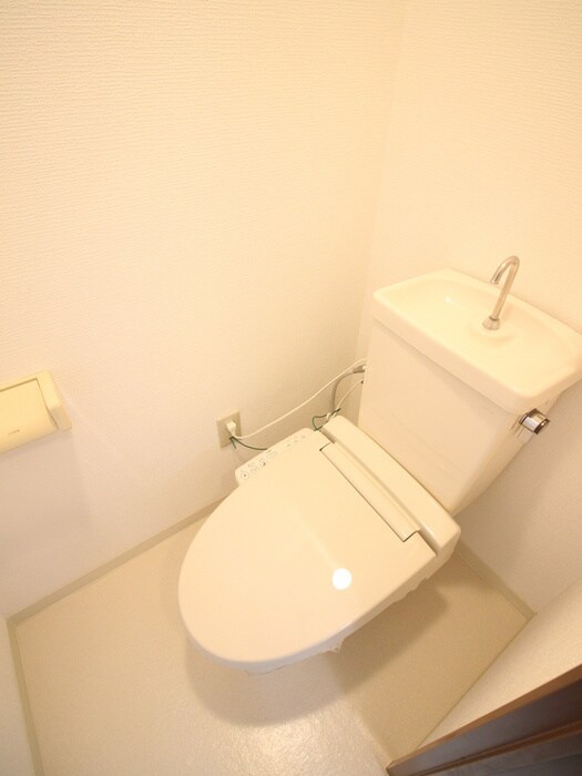 物件内観写真14　(トイレ)