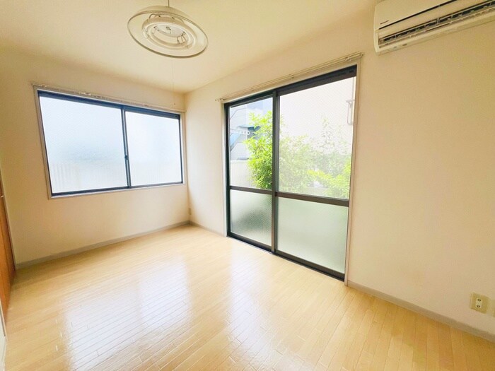 物件内観写真8　(居室)