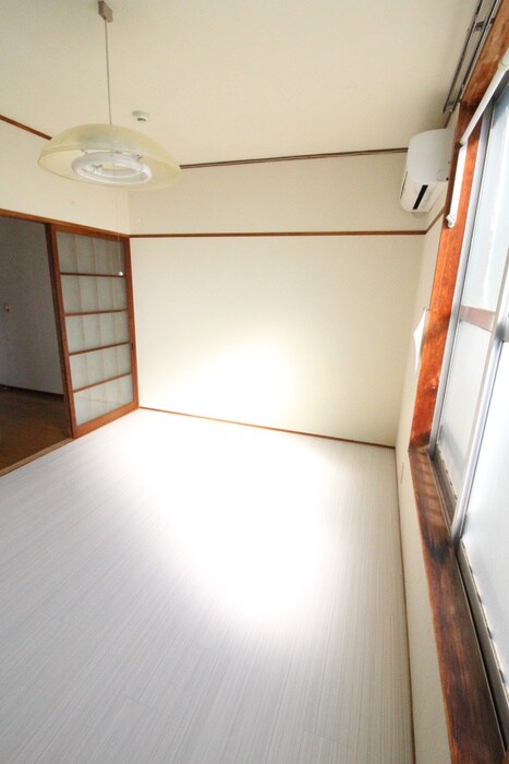 物件内観写真9　(居室)