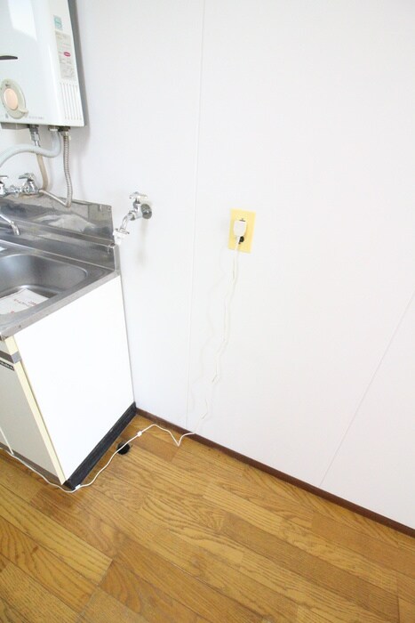 物件内観写真14　(洗濯機置場)